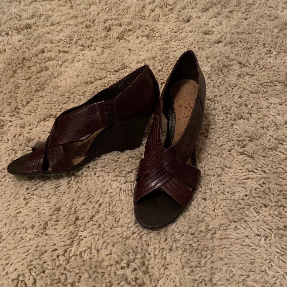 Brown leather wedges